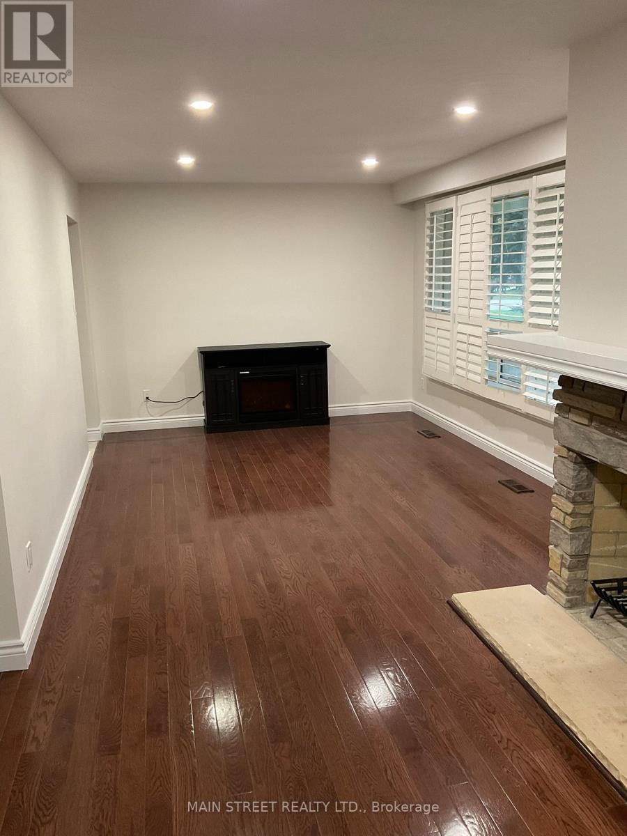 Main Floor - 4365 7th Line, Bradford West Gwillimbury, Ontario  L0G 1B0 - Photo 4 - N12494206