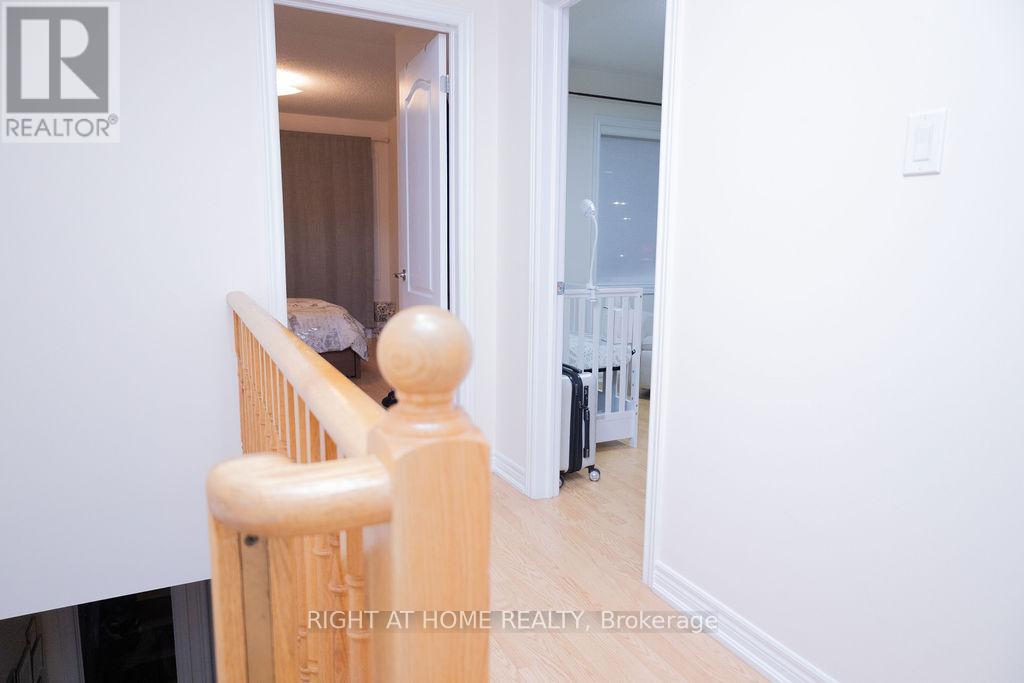 169 Zokol Drive, Aurora, Ontario  L4G 0C4 - Photo 14 - N12494290