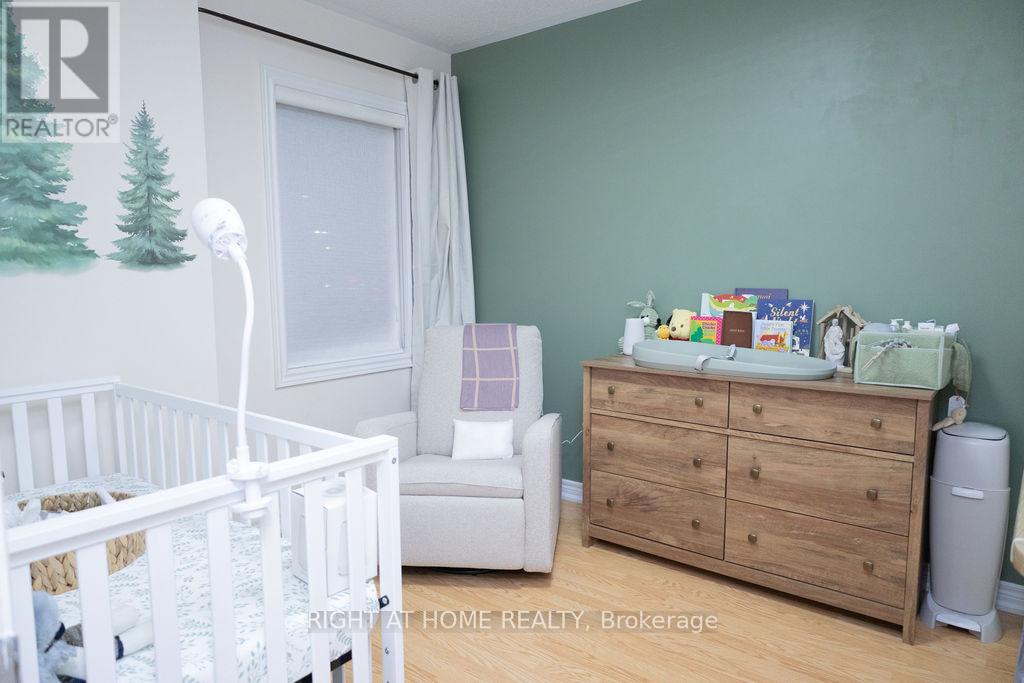 169 Zokol Drive, Aurora, Ontario  L4G 0C4 - Photo 15 - N12494290