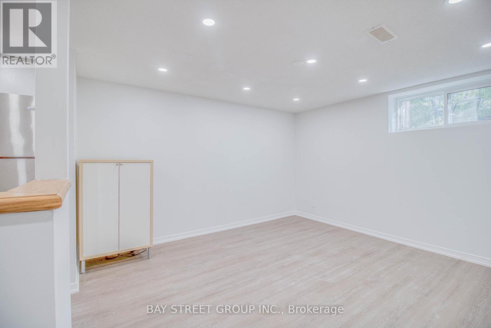 Basement #2 - 65 Davis Road N, Aurora, Ontario  L4G 2B4 - Photo 6 - N12494510