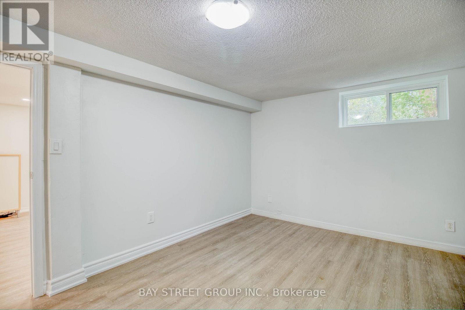 Basement #2 - 65 Davis Road N, Aurora, Ontario  L4G 2B4 - Photo 17 - N12494510
