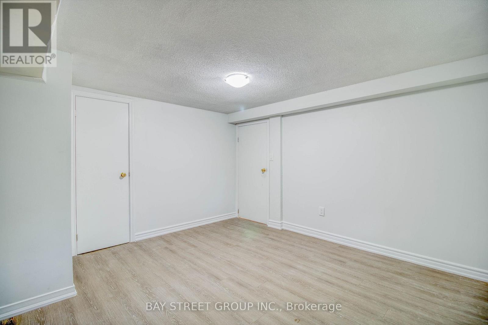 Basement #2 - 65 Davis Road N, Aurora, Ontario  L4G 2B4 - Photo 19 - N12494510