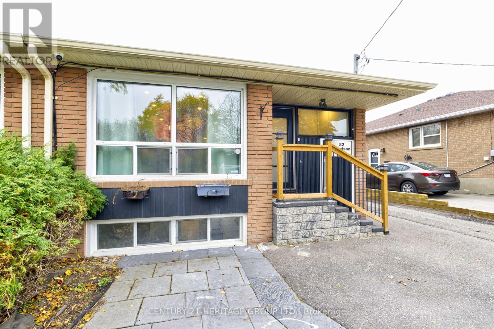 82 Harrison Drive, Newmarket, Ontario  L3Y 4P4 - Photo 46 - N12495592