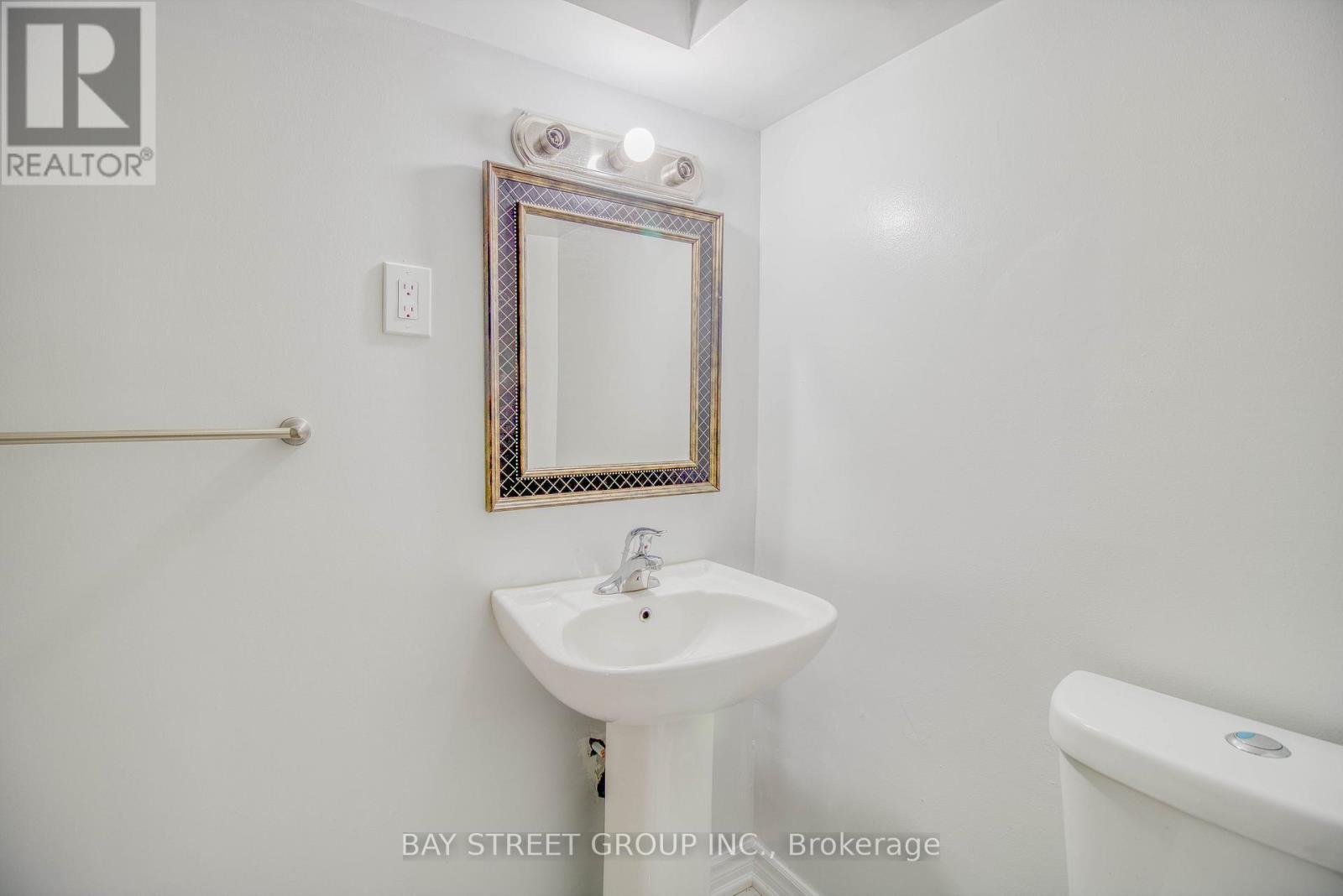 Basement #1 - 65 Davis Road N, Aurora, Ontario  L4G 2B4 - Photo 9 - N12494526