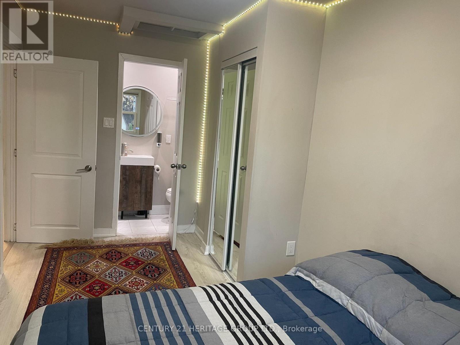 82 Harrison Drive, Newmarket, Ontario  L3Y 4P4 - Photo 20 - N12495592