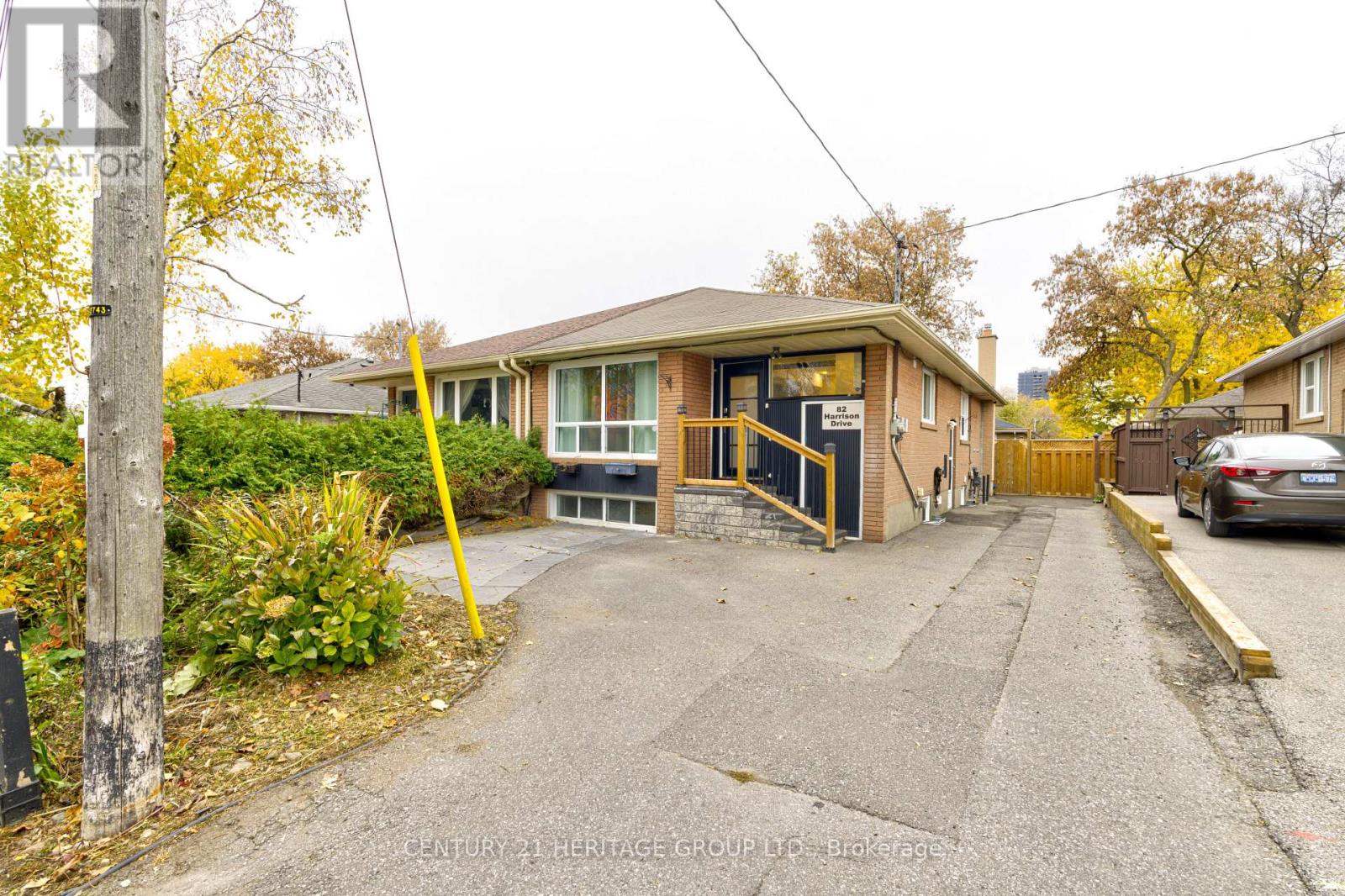 82 Harrison Drive, Newmarket, Ontario  L3Y 4P4 - Photo 47 - N12495592