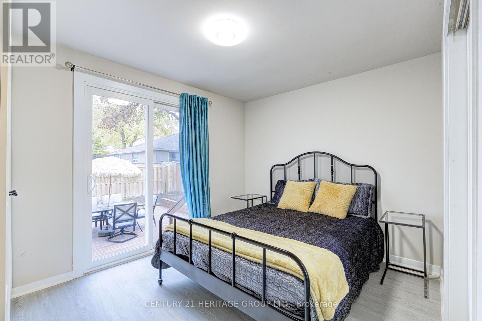 82 Harrison Drive, Newmarket, Ontario  L3Y 4P4 - Photo 24 - N12495592