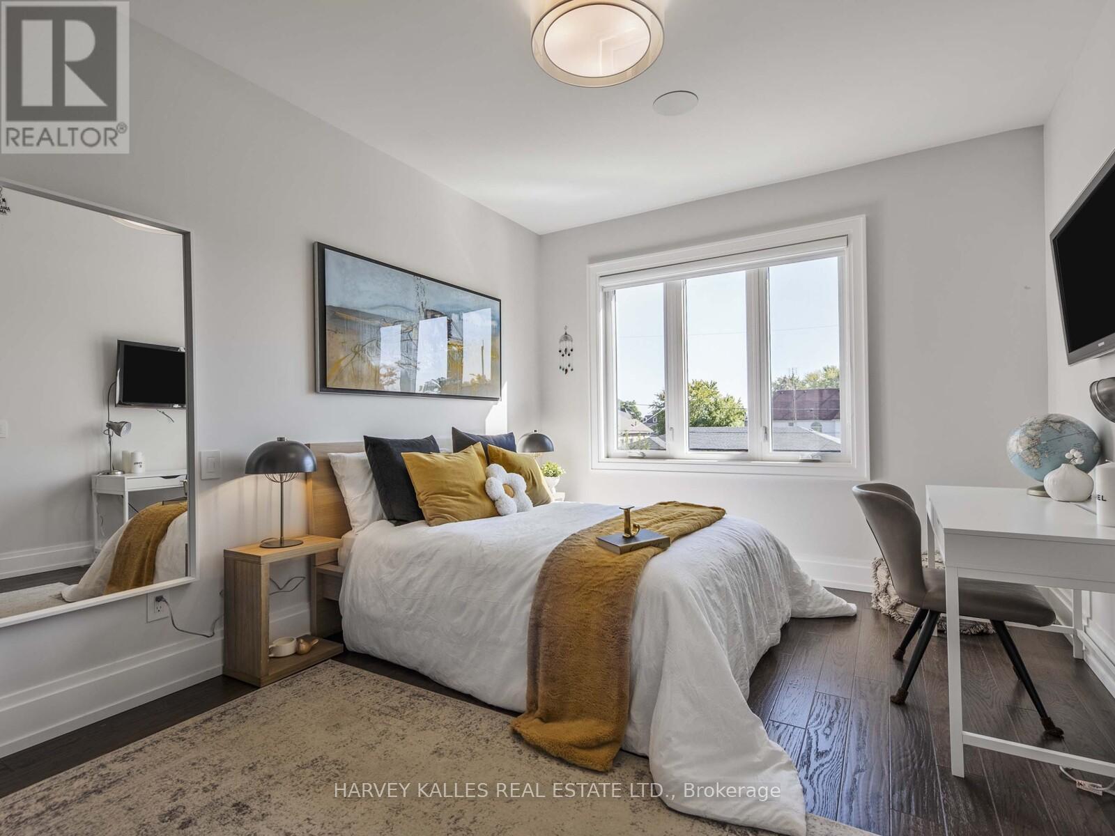 10 Malaren Road, Vaughan, Ontario  L6A 1E5 - Photo 30 - N12496584