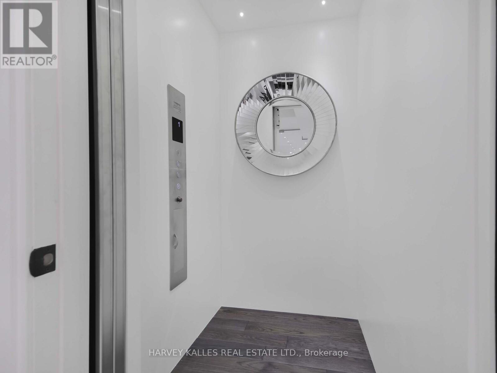 10 Malaren Road, Vaughan, Ontario  L6A 1E5 - Photo 35 - N12496584