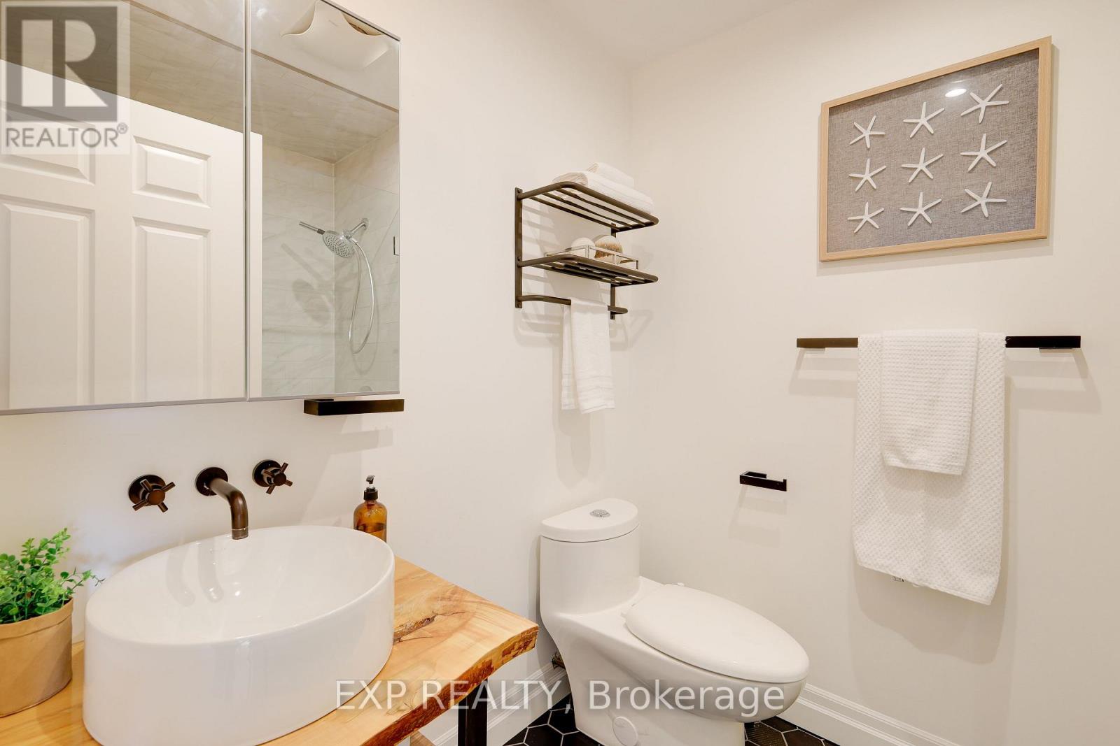 8 Renata Place, Markham, Ontario  L3R 2Y1 - Photo 23 - N12487088