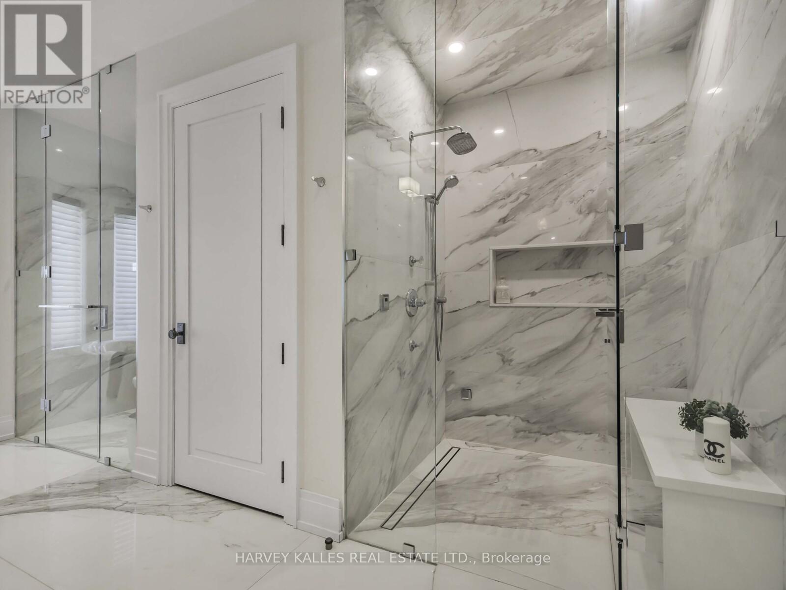 10 Malaren Road, Vaughan, Ontario  L6A 1E5 - Photo 26 - N12496584