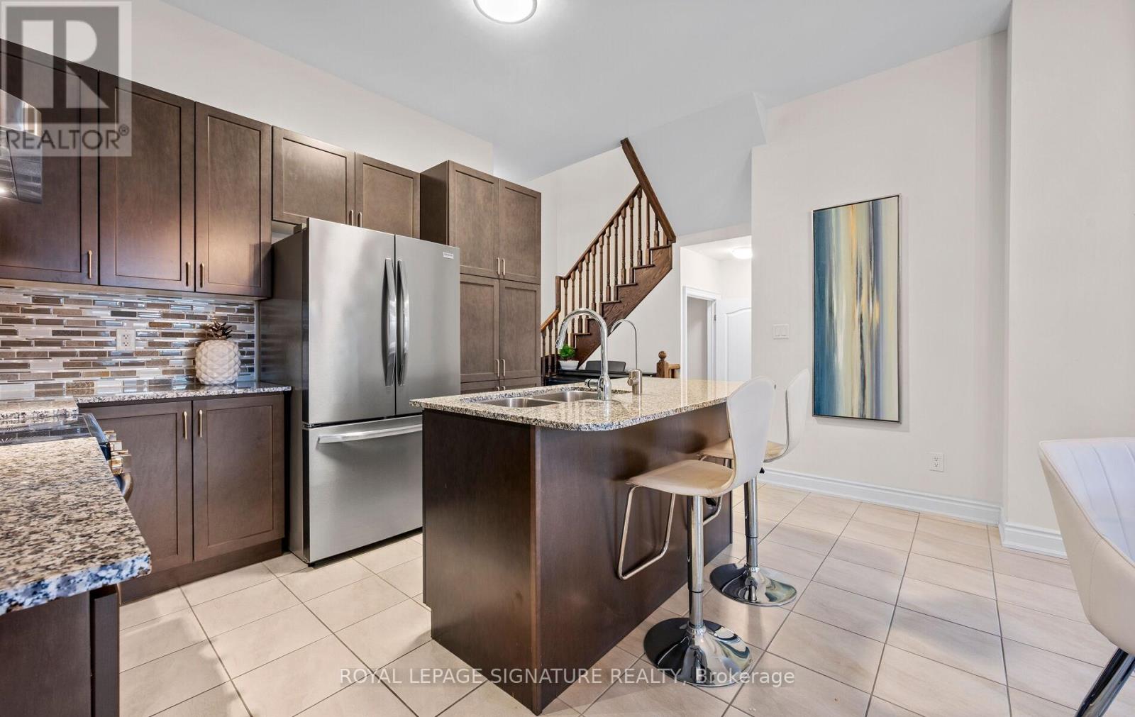 35 Clara May Avenue, East Gwillimbury, Ontario  L9N 0R4 - Photo 21 - N12493468