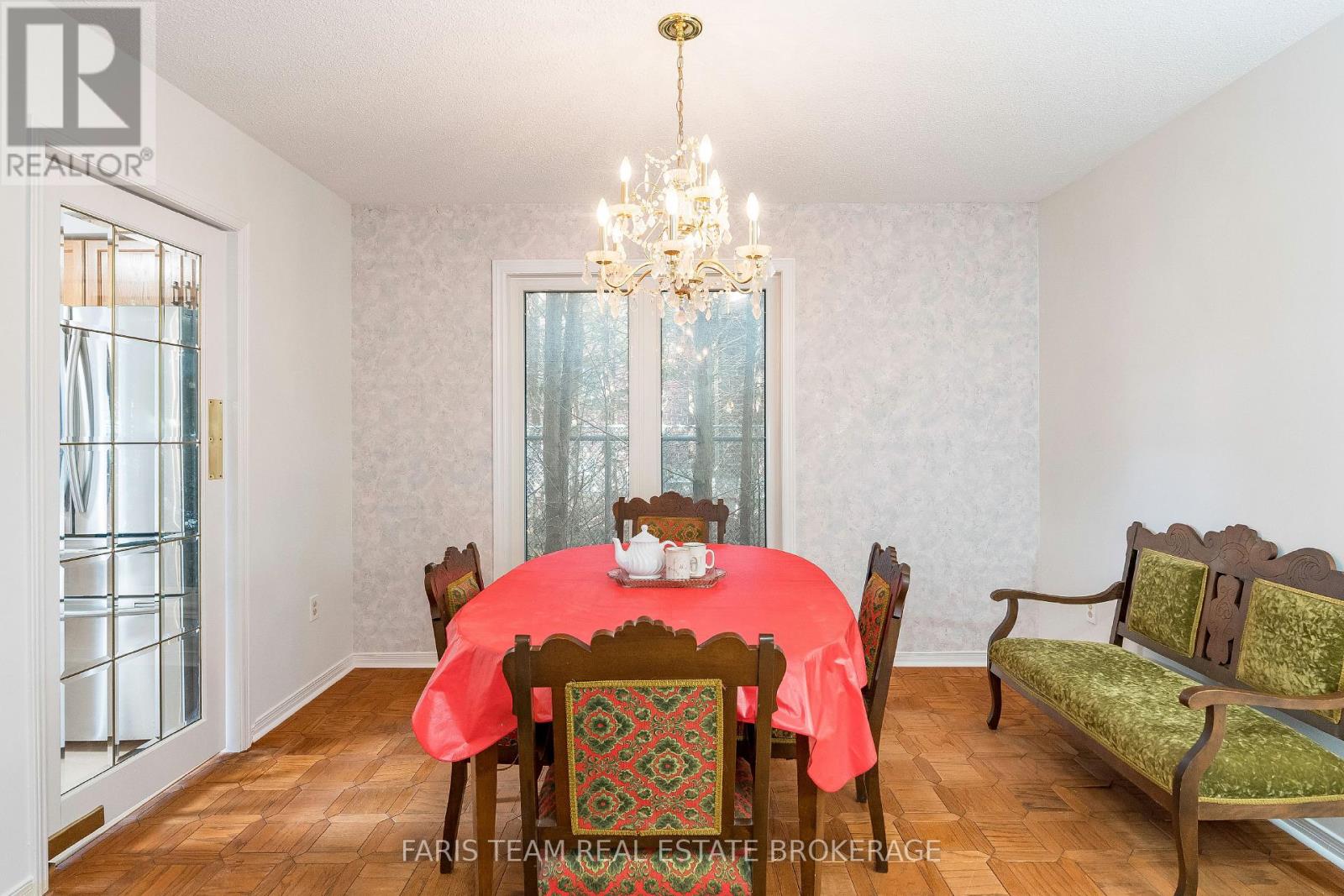 2 Heritage Road, Innisfil (Cookstown), Ontario  L0L 1L0 - Photo 13 - N12457126