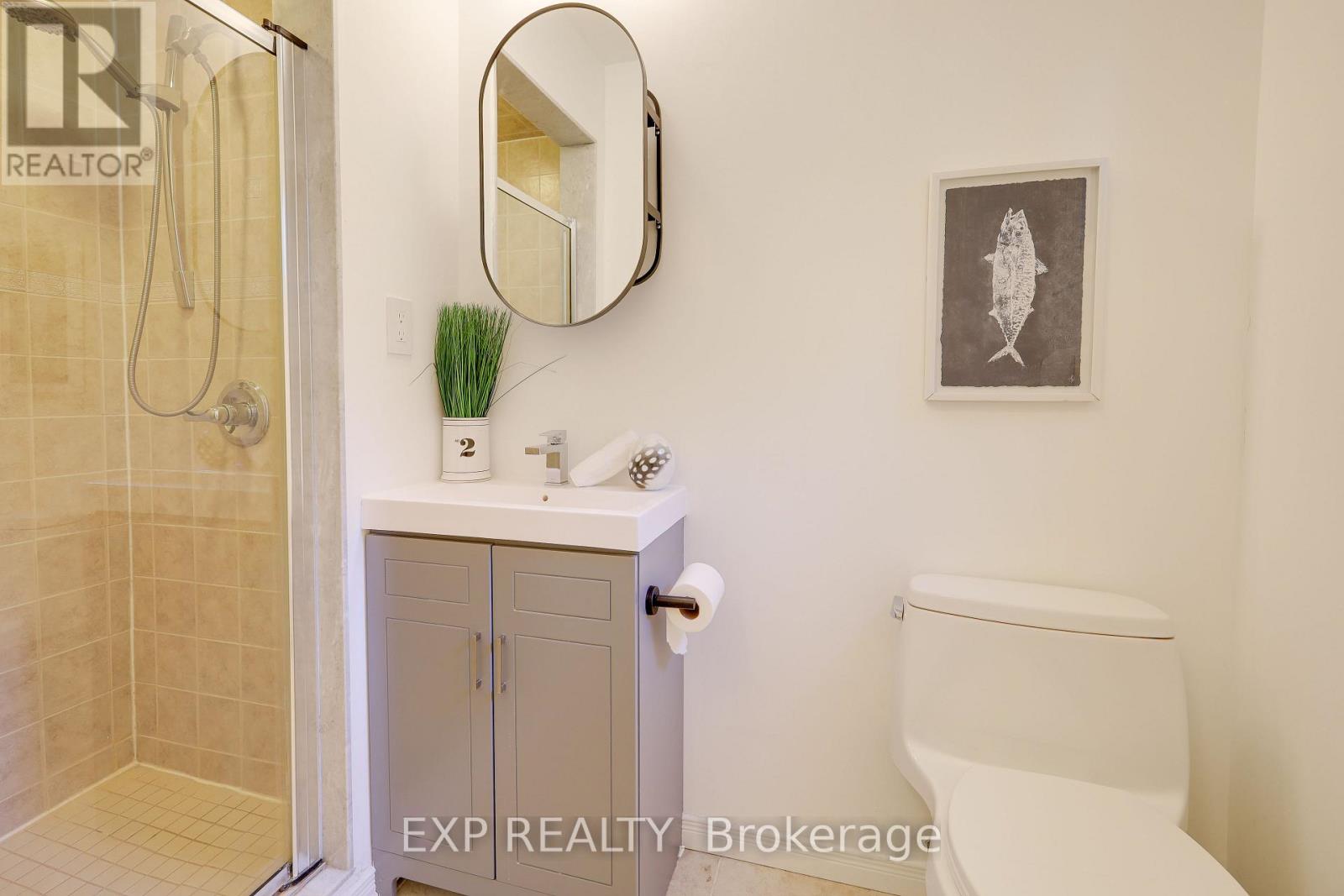 8 Renata Place, Markham, Ontario  L3R 2Y1 - Photo 24 - N12487088