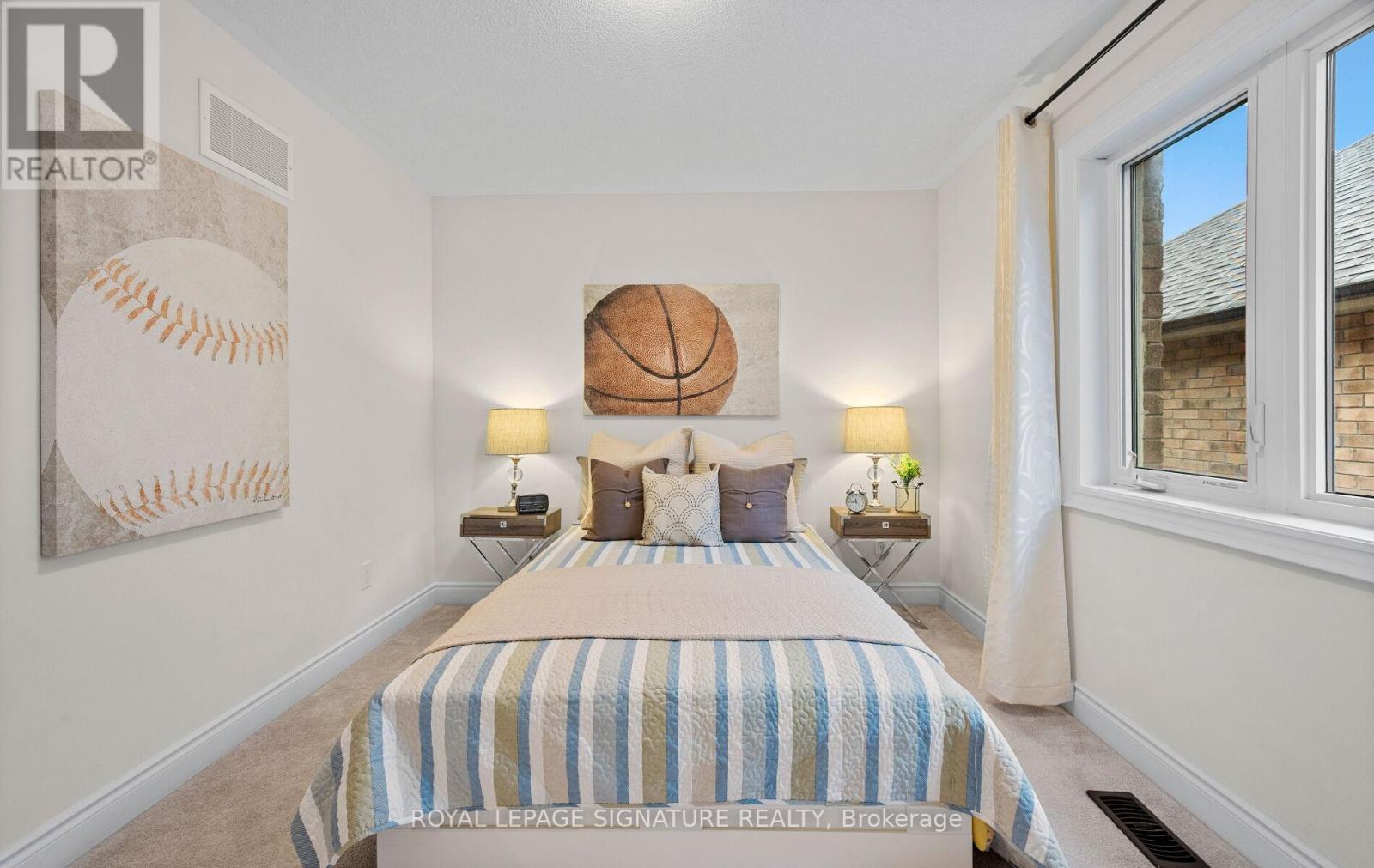 35 Clara May Avenue, East Gwillimbury, Ontario  L9N 0R4 - Photo 35 - N12493468