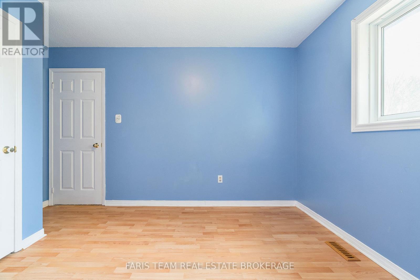 2 Heritage Road, Innisfil (Cookstown), Ontario  L0L 1L0 - Photo 29 - N12457126