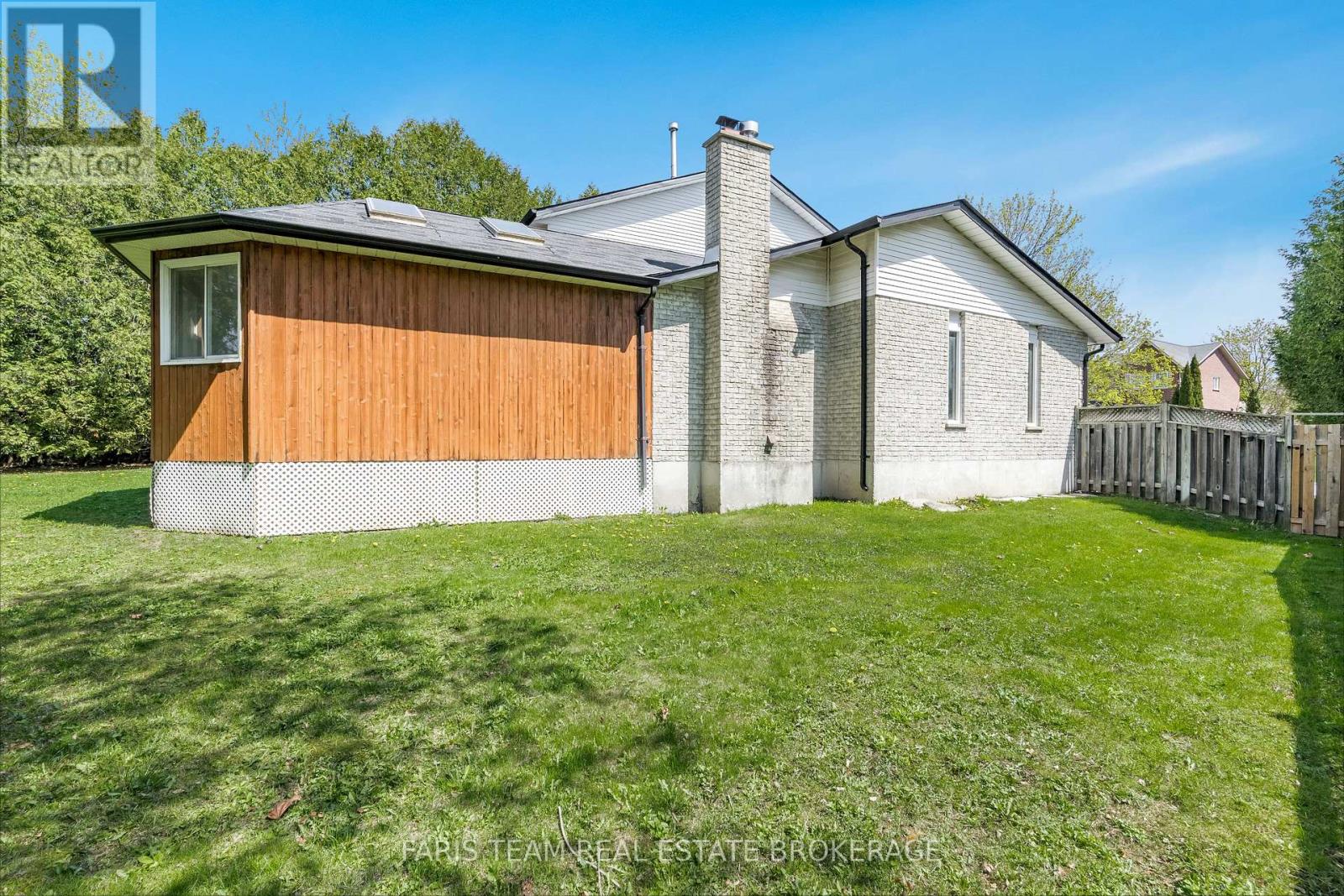 2 Heritage Road, Innisfil (Cookstown), Ontario  L0L 1L0 - Photo 40 - N12457126