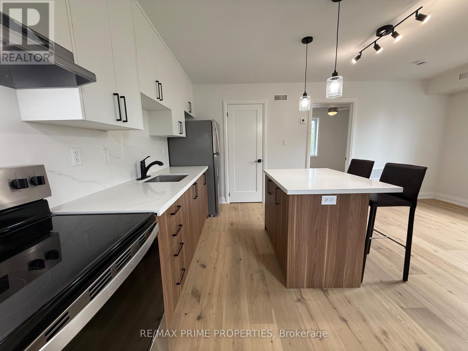 152 Whites Hill Avenue, Markham, Ontario  L6B 1C7 - Photo 33 - N12444678