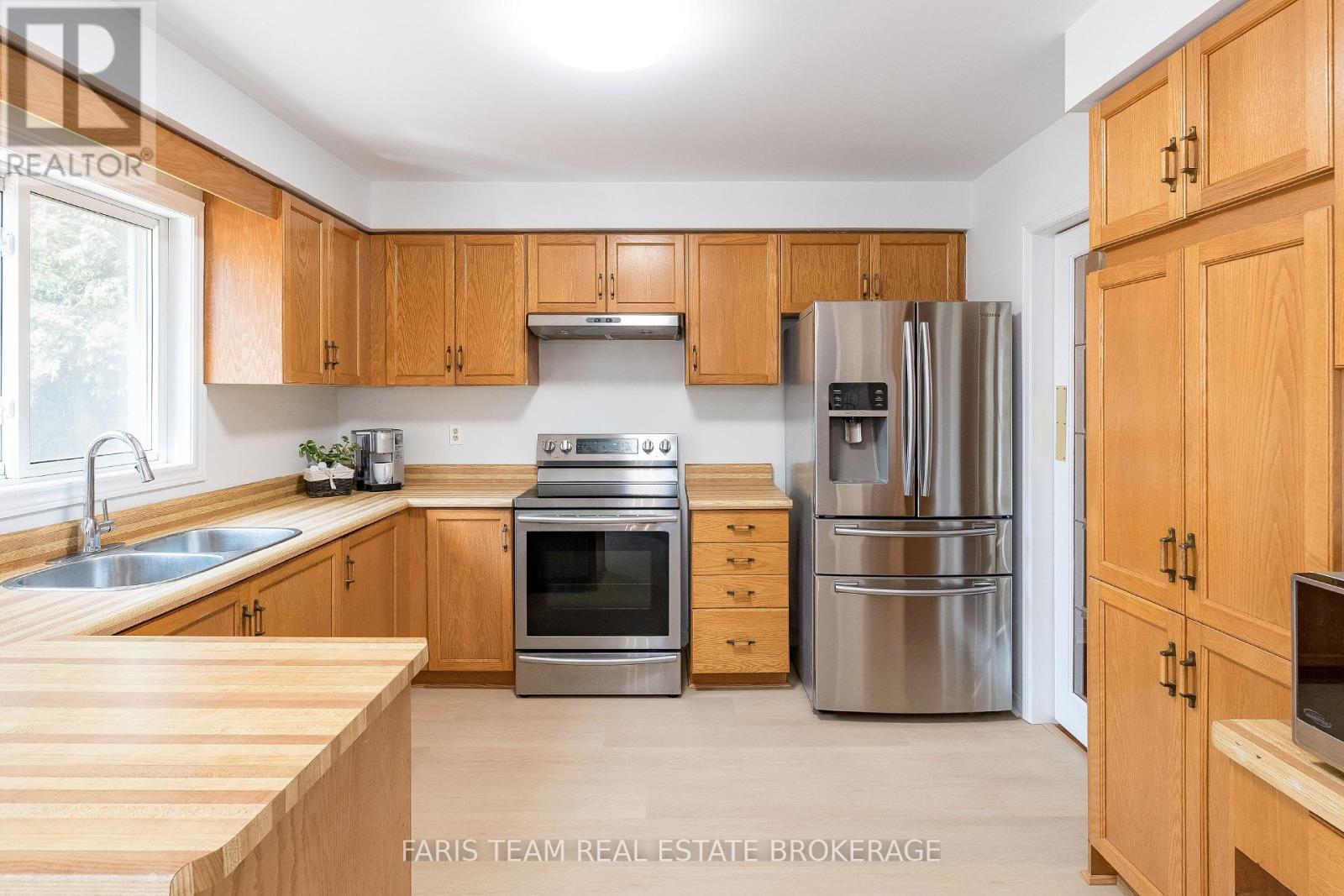 2 Heritage Road, Innisfil (Cookstown), Ontario  L0L 1L0 - Photo 6 - N12457126