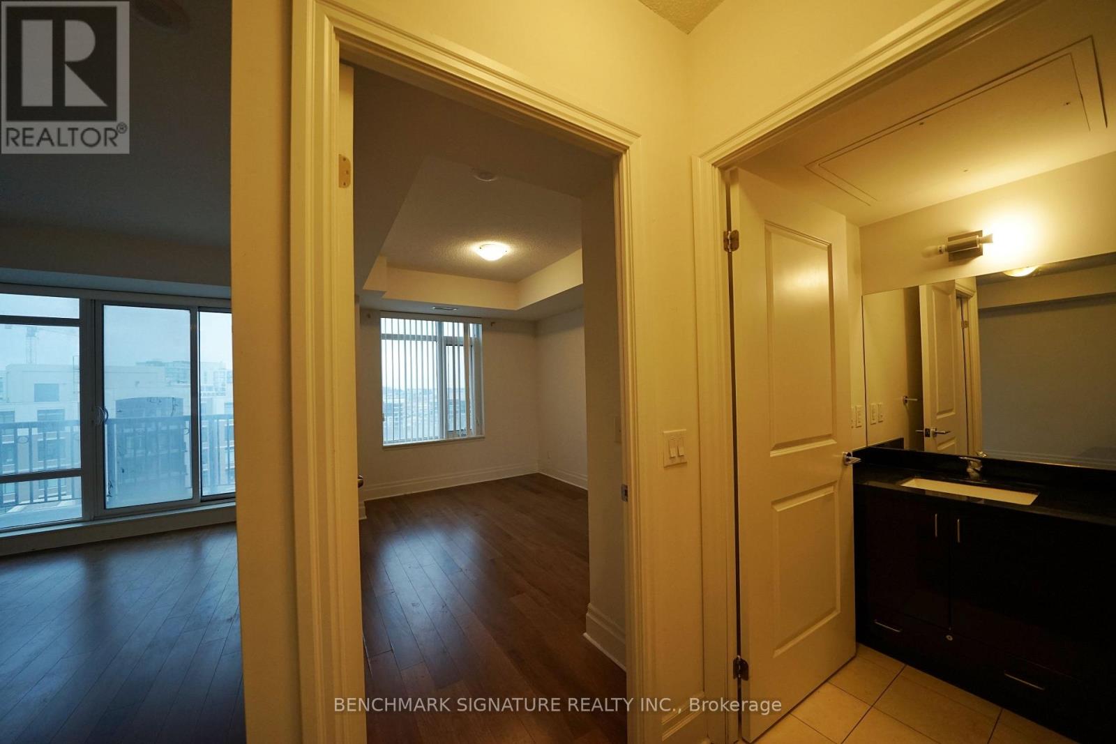 1001 - 151 Upper Duke Crescent, Markham, Ontario  L6G 0C9 - Photo 8 - N12493648