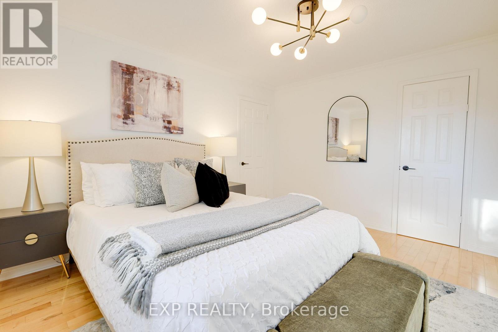 8 Renata Place, Markham, Ontario  L3R 2Y1 - Photo 17 - N12487088