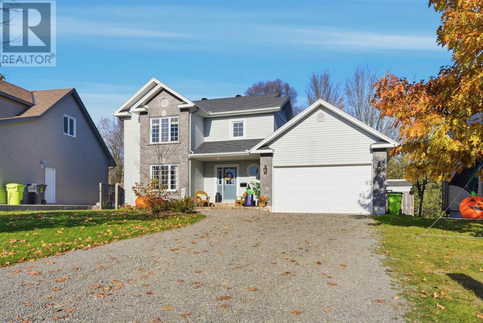 56 Ruscio Cres, Sault Ste. Marie, Ontario  P6A 6Y5 - Photo 1 - SM253112