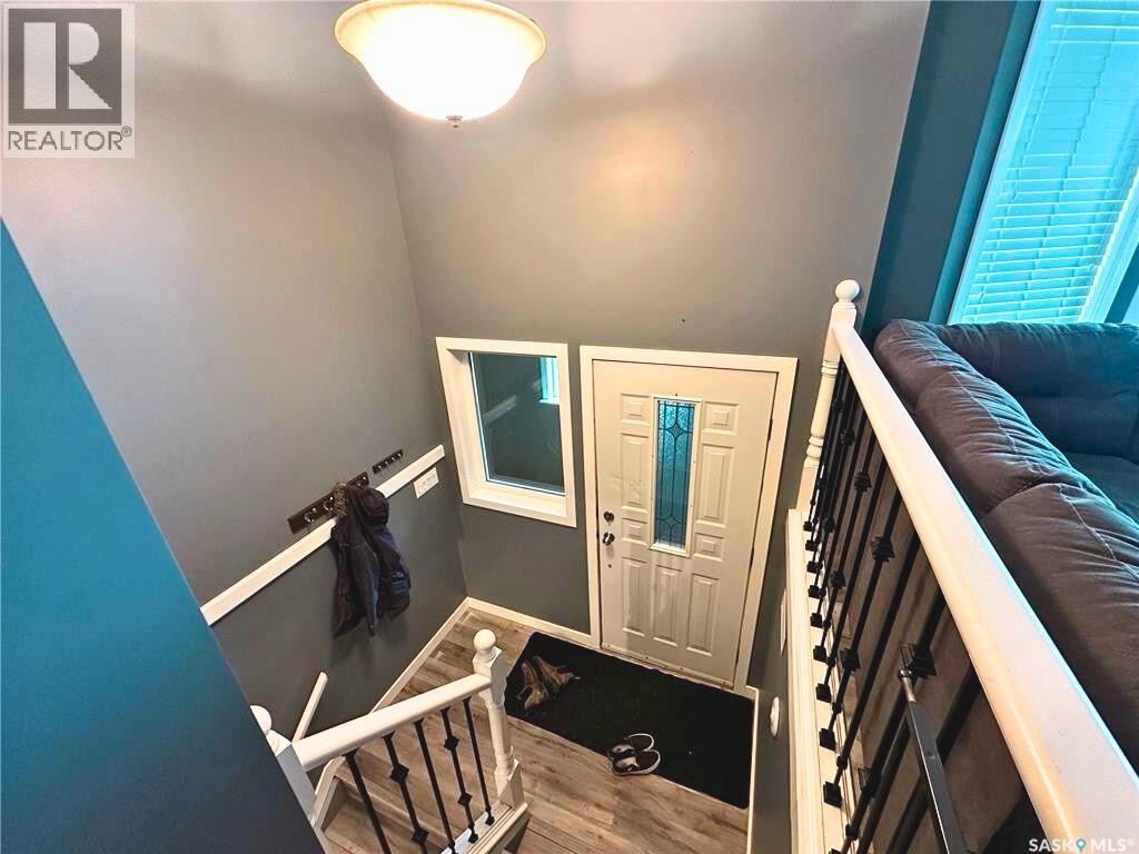 331 4th Street, Weyburn Rm No. 67, Saskatchewan  S0C 1X0 - Photo 2 - SK022112