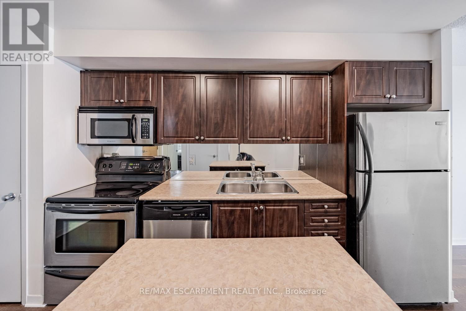 312 - 1040 The Queensway, Toronto, Ontario M8Z 0A7 - Photo 14 - W12452994