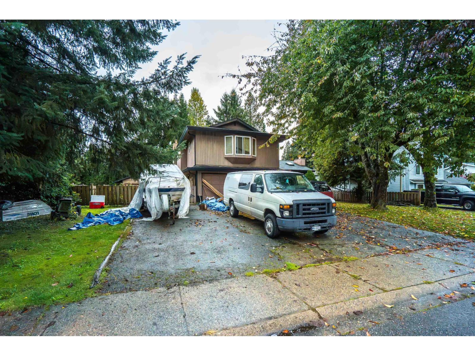 9417 204a Street, Langley, British Columbia  V1M 1Y9 - Photo 2 - R3061297