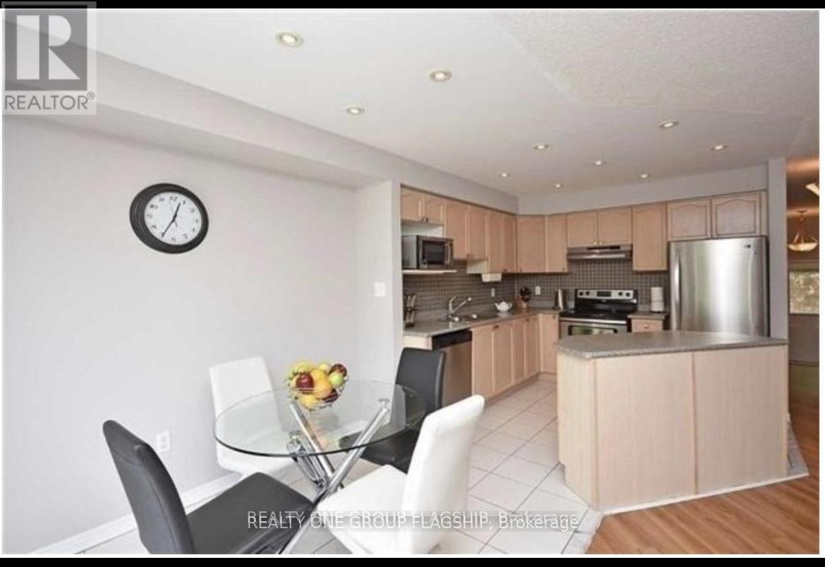 166 - 5530 Glen Erin Drive, Mississauga, Ontario L5M 6E8 - Photo 4 - W12479737