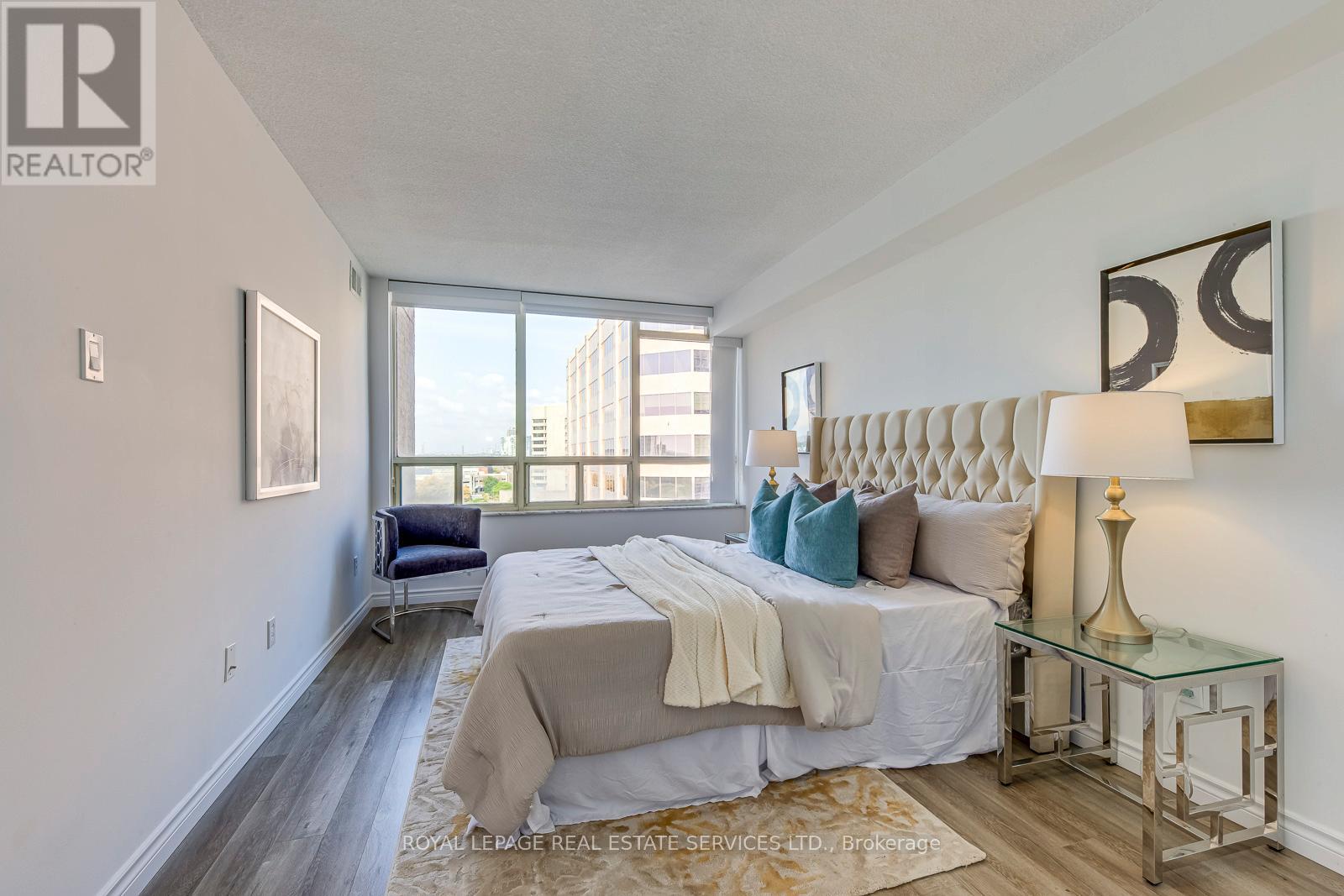 1008 - 265 Enfield Place, Mississauga, Ontario  L5B 3Y7 - Photo 14 - W12490126