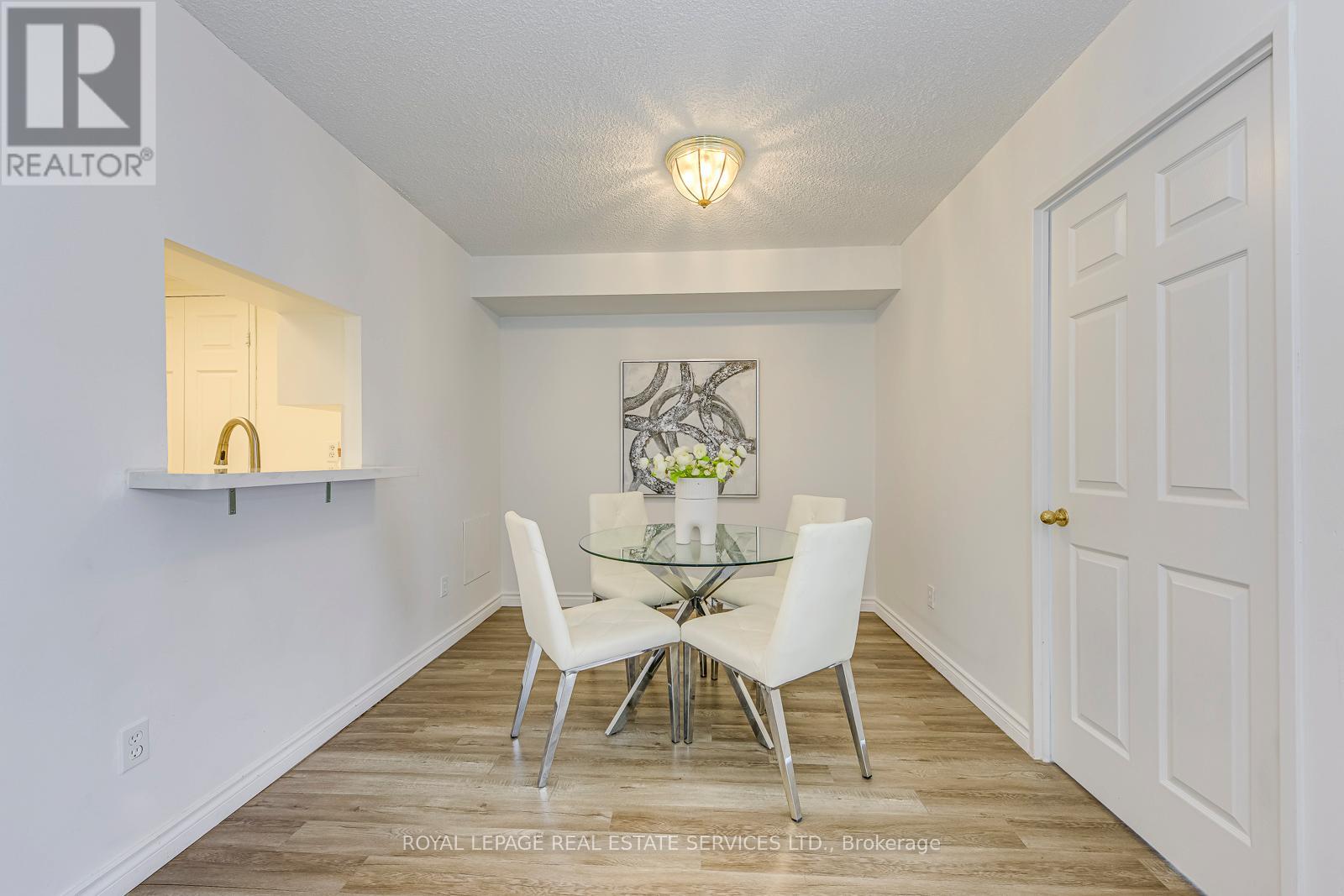 1008 - 265 Enfield Place, Mississauga, Ontario  L5B 3Y7 - Photo 8 - W12490126