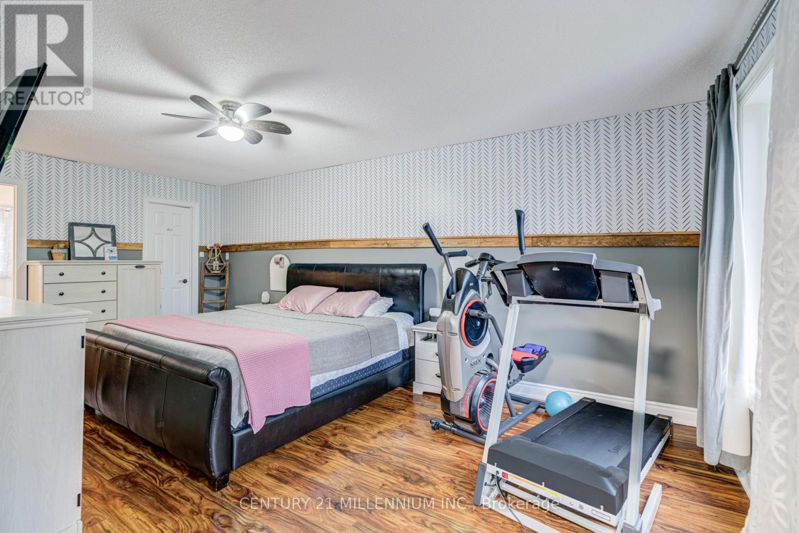 28 Bristol Avenue, Brampton, Ontario  L6X 2B3 - Photo 33 - W12492592