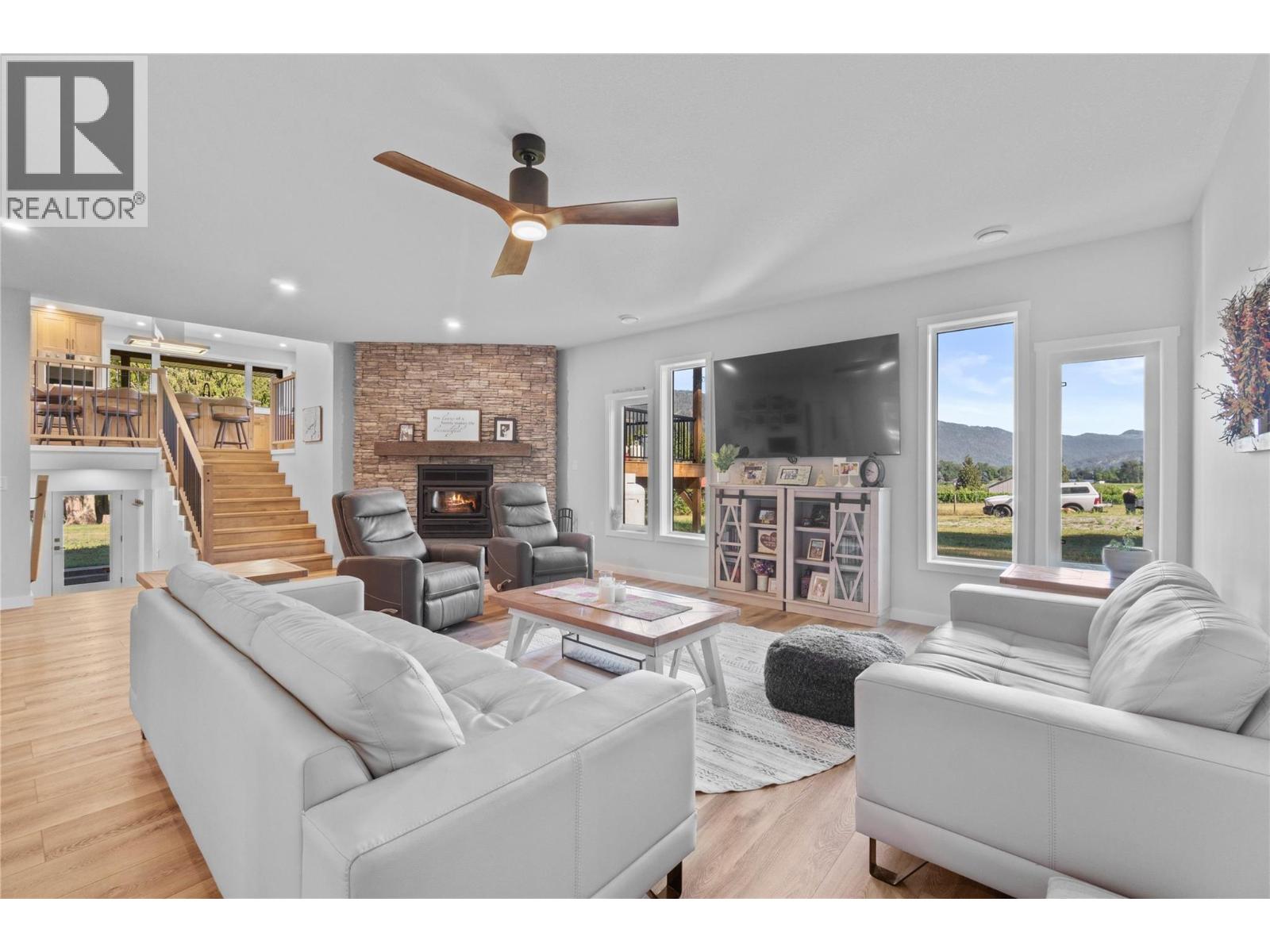 22 Parsons Road, Mara, British Columbia  V0E 2K0 - Photo 43 - 10356657