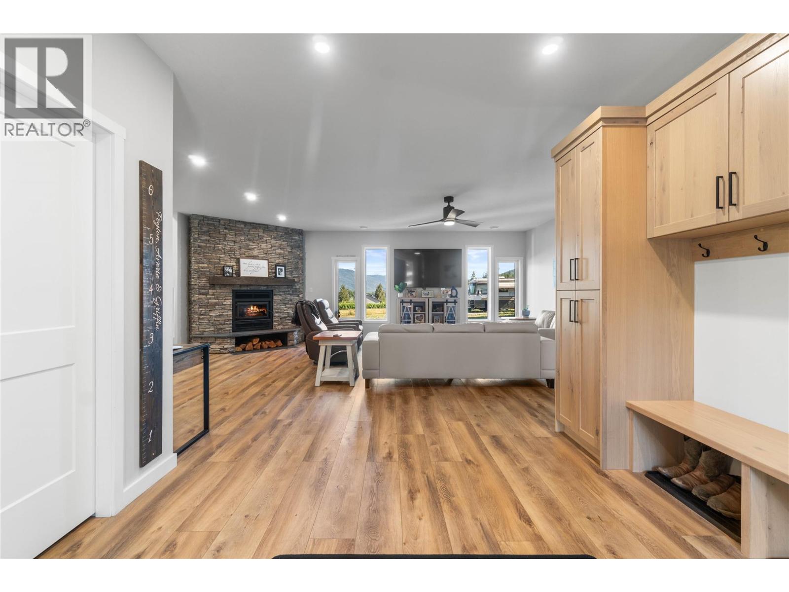 22 Parsons Road, Mara, British Columbia  V0E 2K0 - Photo 51 - 10356657