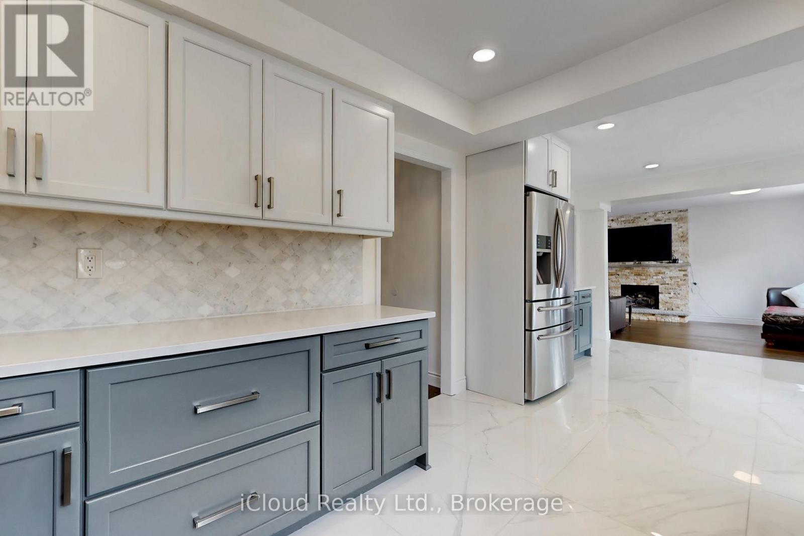 2088 Madden Boulevard, Oakville (Ro River Oaks), Ontario  L6H 3L6 - Photo 13 - W12494678