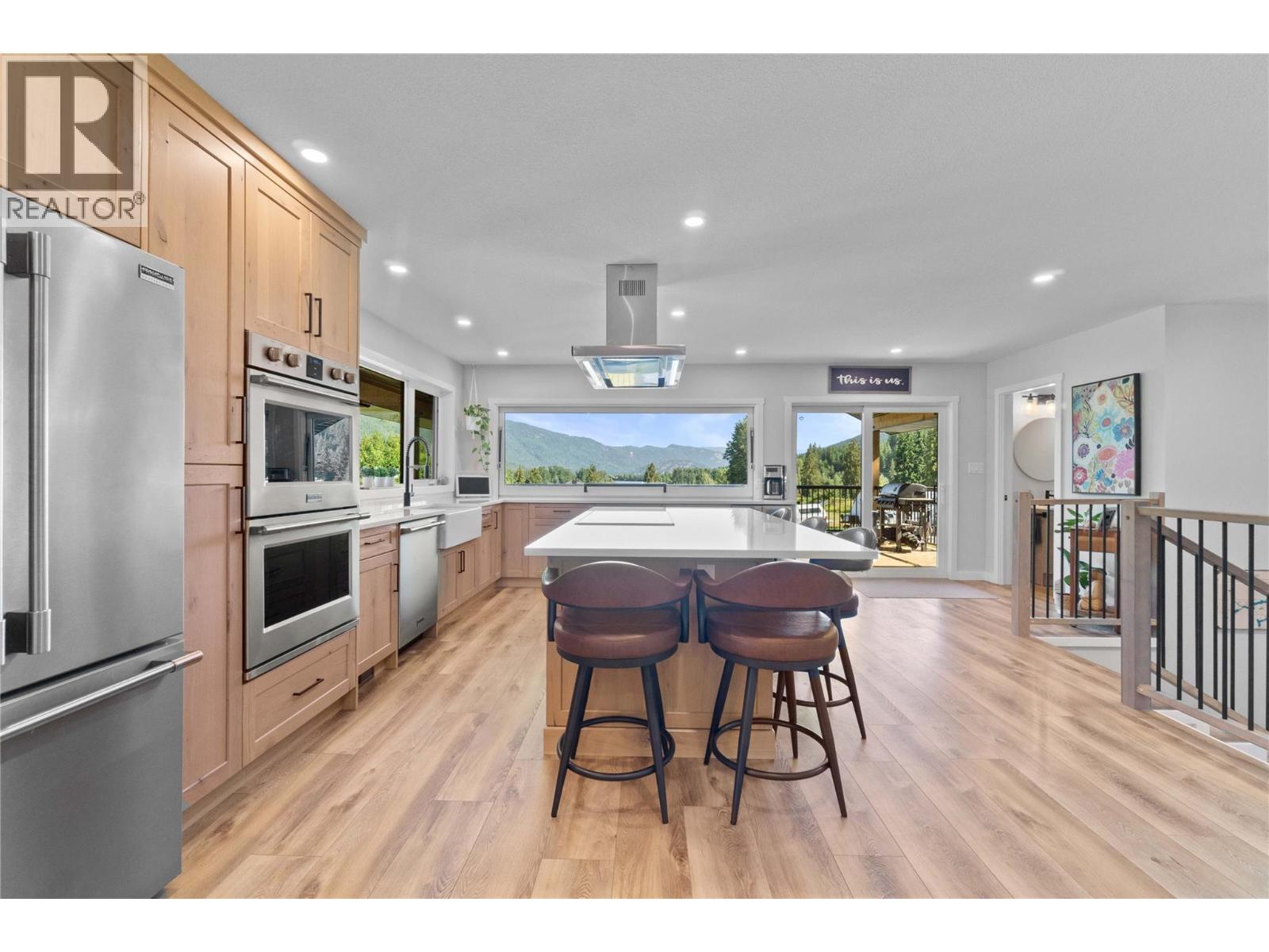 22 Parsons Road, Mara, British Columbia  V0E 2K0 - Photo 41 - 10356657