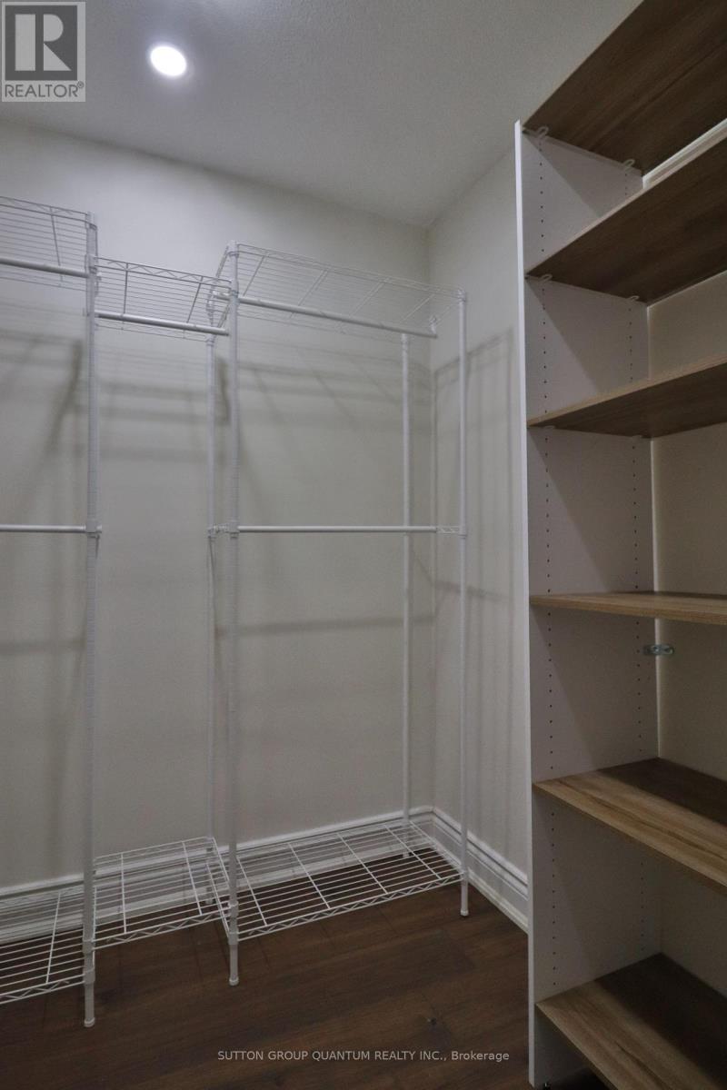 2001 - 627 The West Mall, Toronto, Ontario  M9C 4X5 - Photo 26 - W12495200