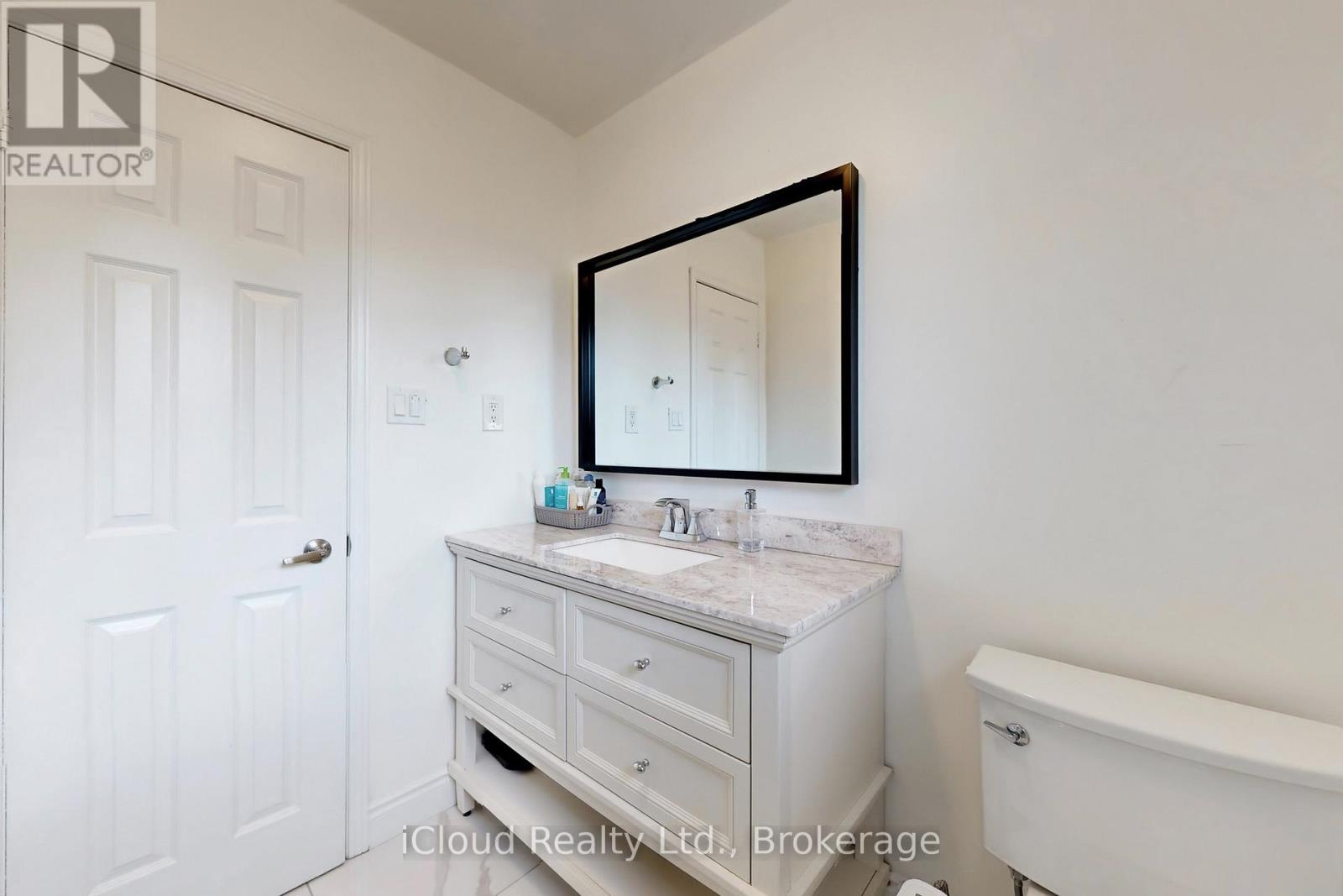 2088 Madden Boulevard, Oakville (Ro River Oaks), Ontario  L6H 3L6 - Photo 37 - W12494678