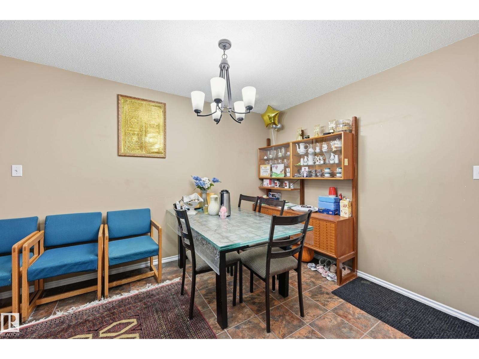 #201 9010 106 Av Nw, Edmonton, Alberta  T5H 5K3 - Photo 3 - E4464297