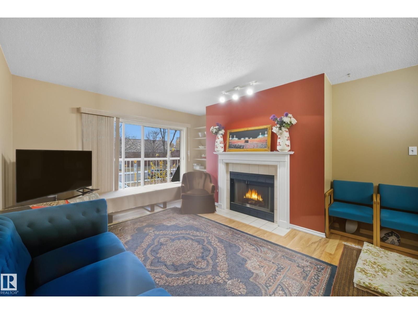 #201 9010 106 Av Nw, Edmonton, Alberta  T5H 5K3 - Photo 4 - E4464297