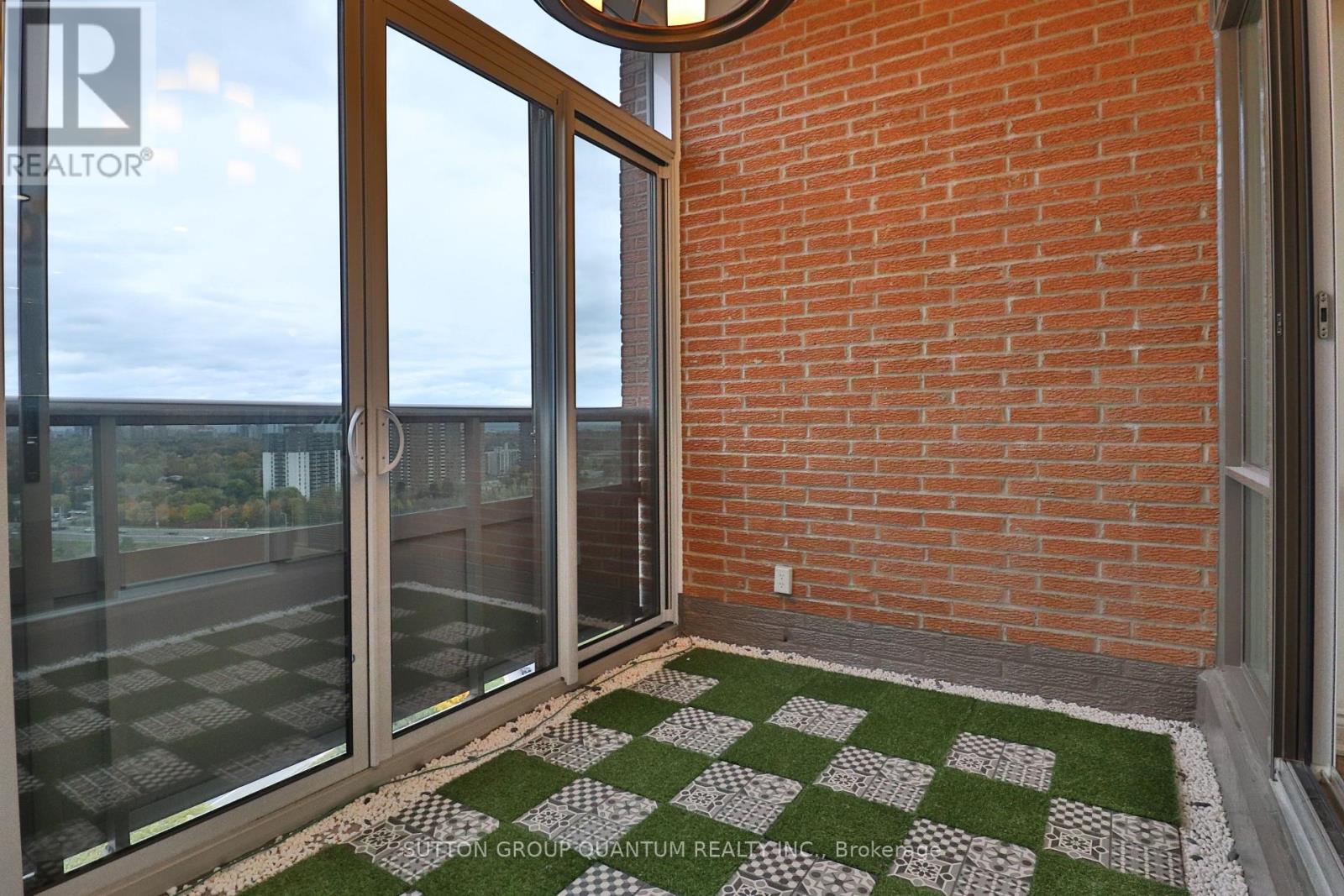 2001 - 627 The West Mall, Toronto, Ontario  M9C 4X5 - Photo 14 - W12495200