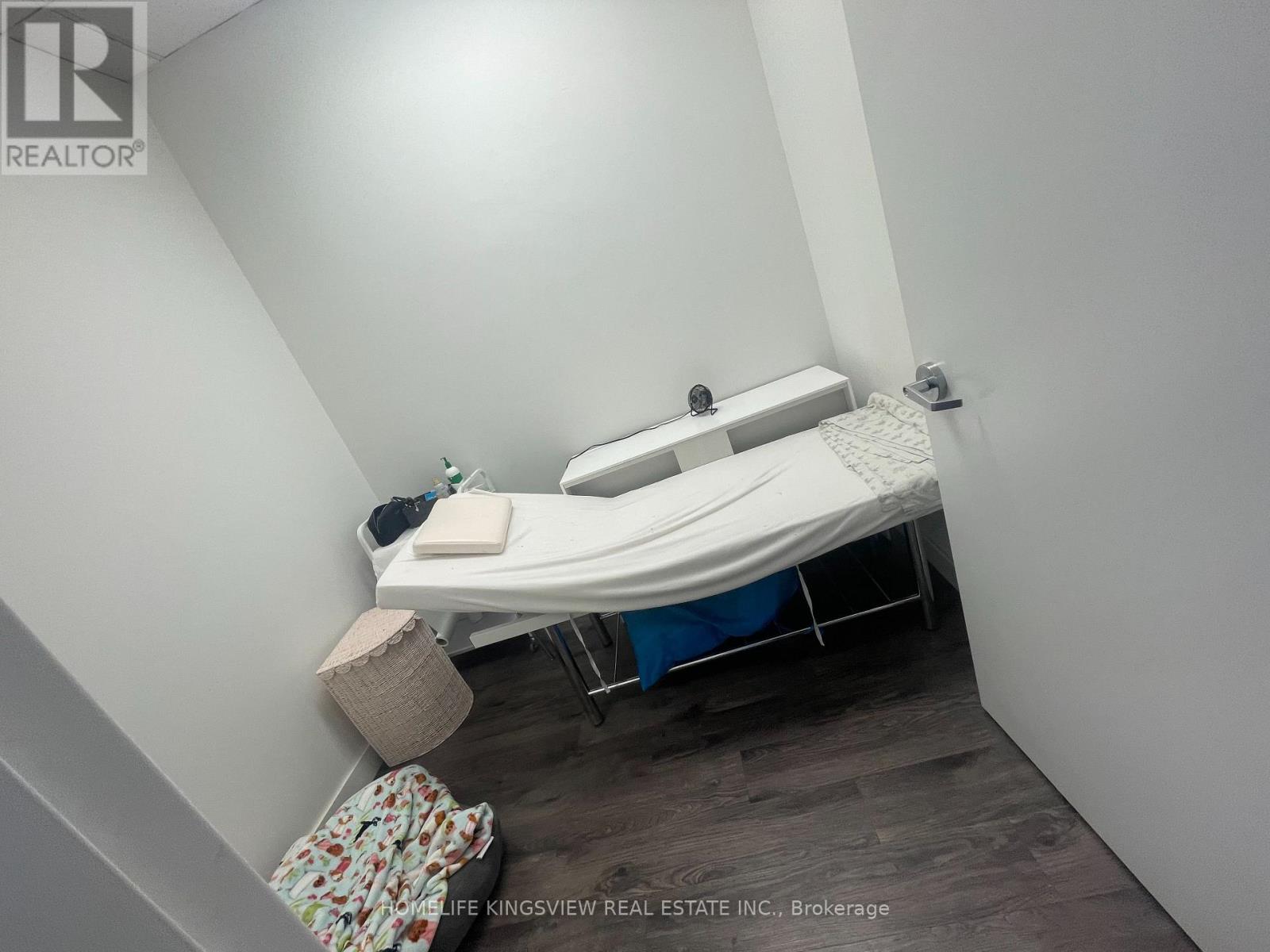 37 - 150 First Street, Orangeville, Ontario  L9W 3T7 - Photo 5 - W12495876