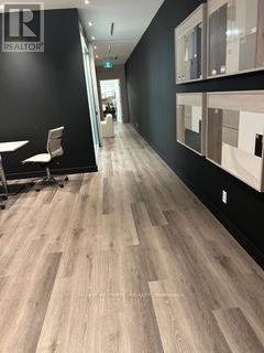 72 Lakeshore Road E, Mississauga, Ontario  L5G 1E1 - Photo 7 - W12496998