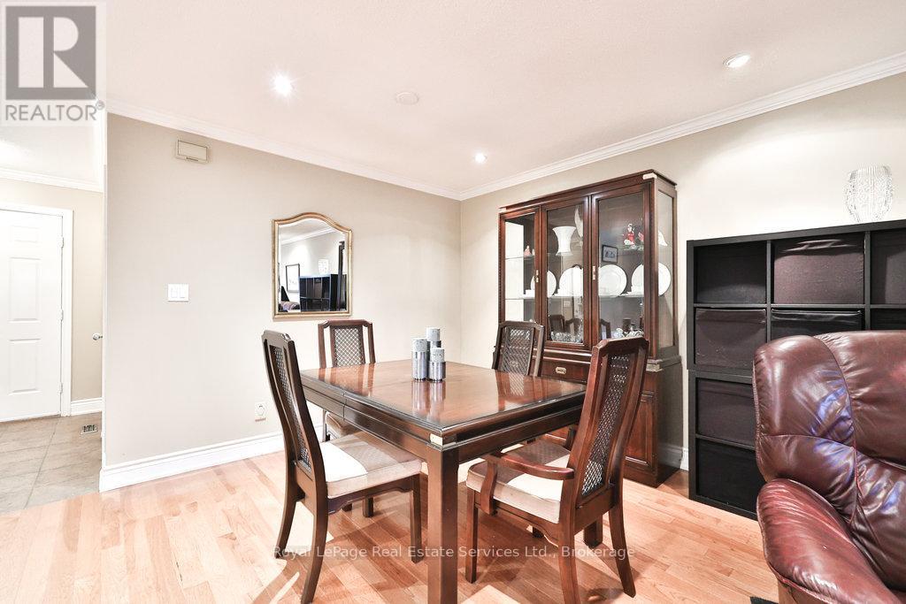 2 - 2318 Marine Drive, Oakville, Ontario  L6L 1C3 - Photo 10 - W12497568