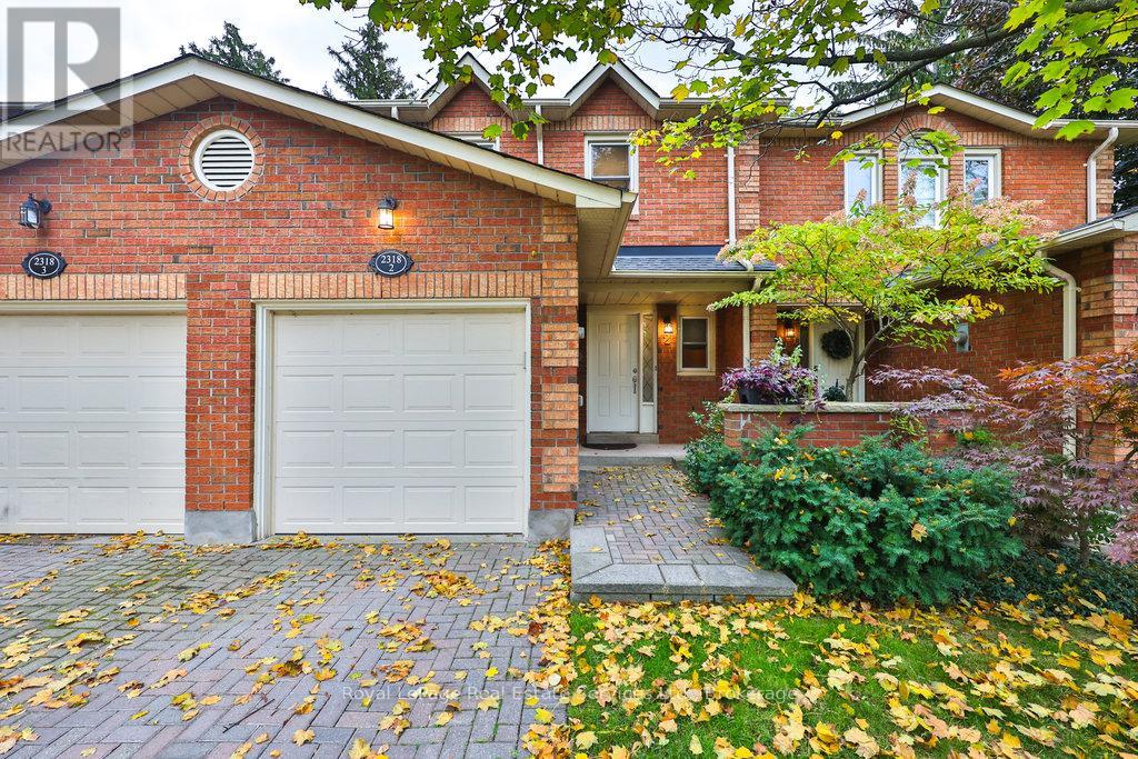 2 - 2318 Marine Drive, Oakville, Ontario  L6L 1C3 - Photo 2 - W12497568