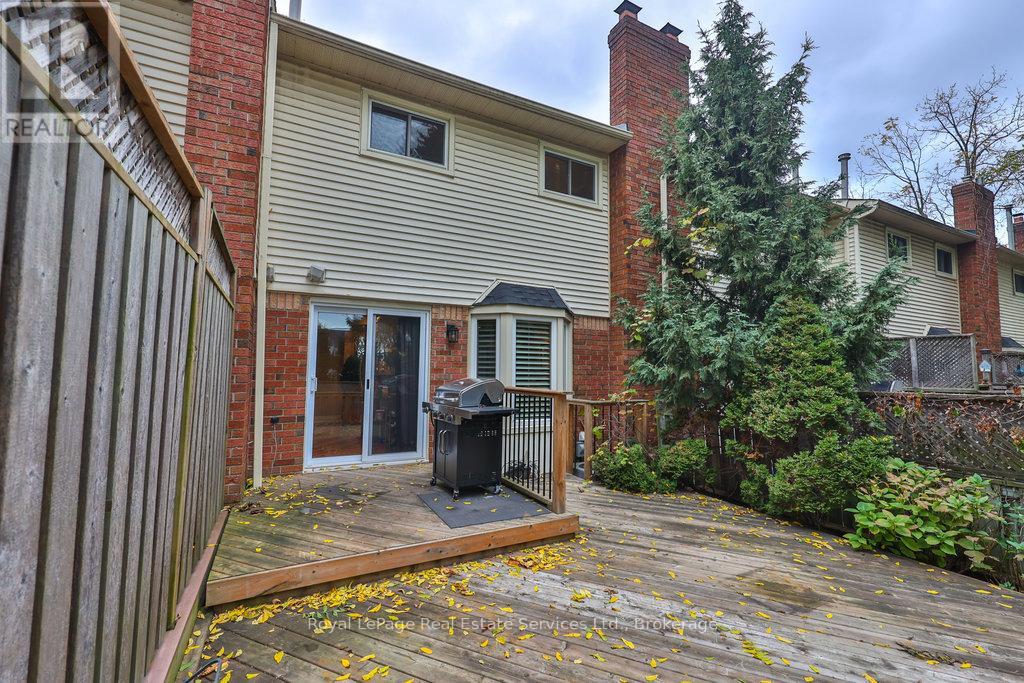 2 - 2318 Marine Drive, Oakville, Ontario  L6L 1C3 - Photo 32 - W12497568