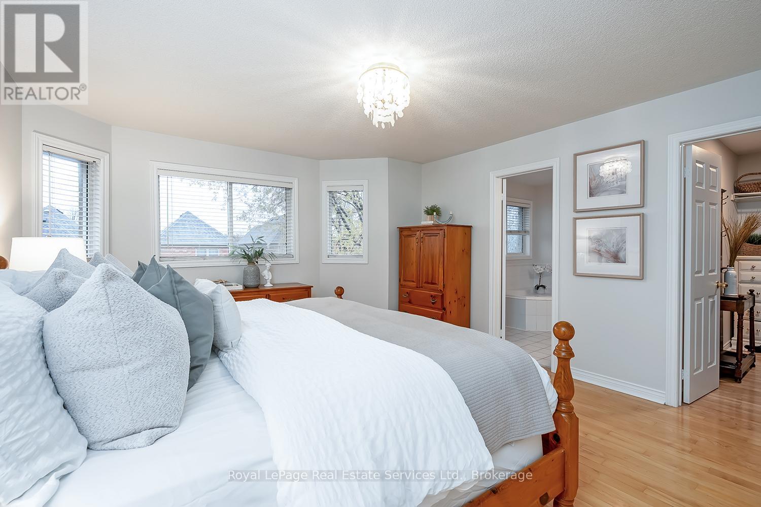 2620 Andover Road, Oakville, Ontario  L6H 6C4 - Photo 18 - W12497612