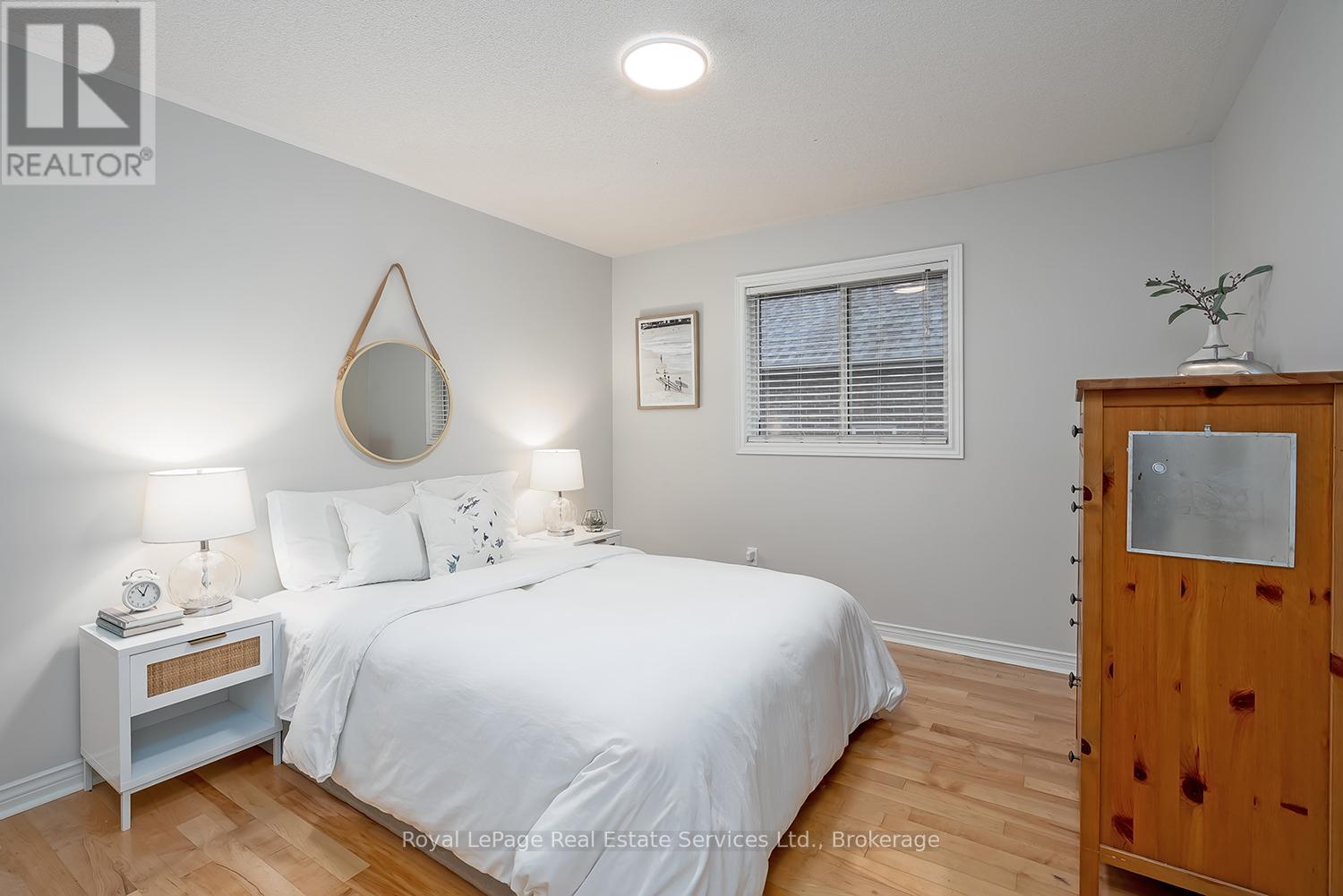 2620 Andover Road, Oakville, Ontario  L6H 6C4 - Photo 24 - W12497612