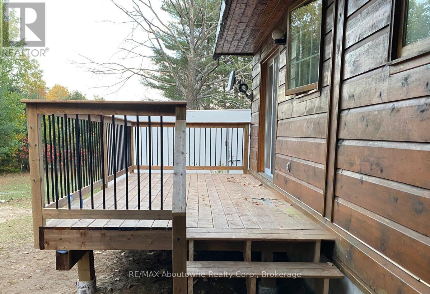 914 Skootamatta Lake Road, Frontenac, Ontario  K0H 1K0 - Photo 5 - X12497500